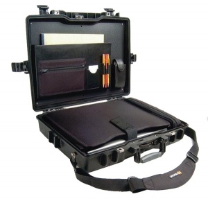 Peli 1495CC1 Laptop Case
